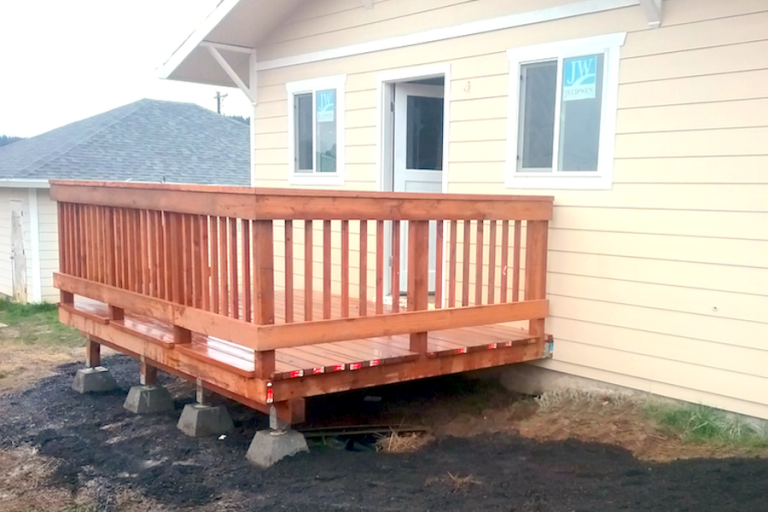 Custom Deck Builders Portland Oregon
